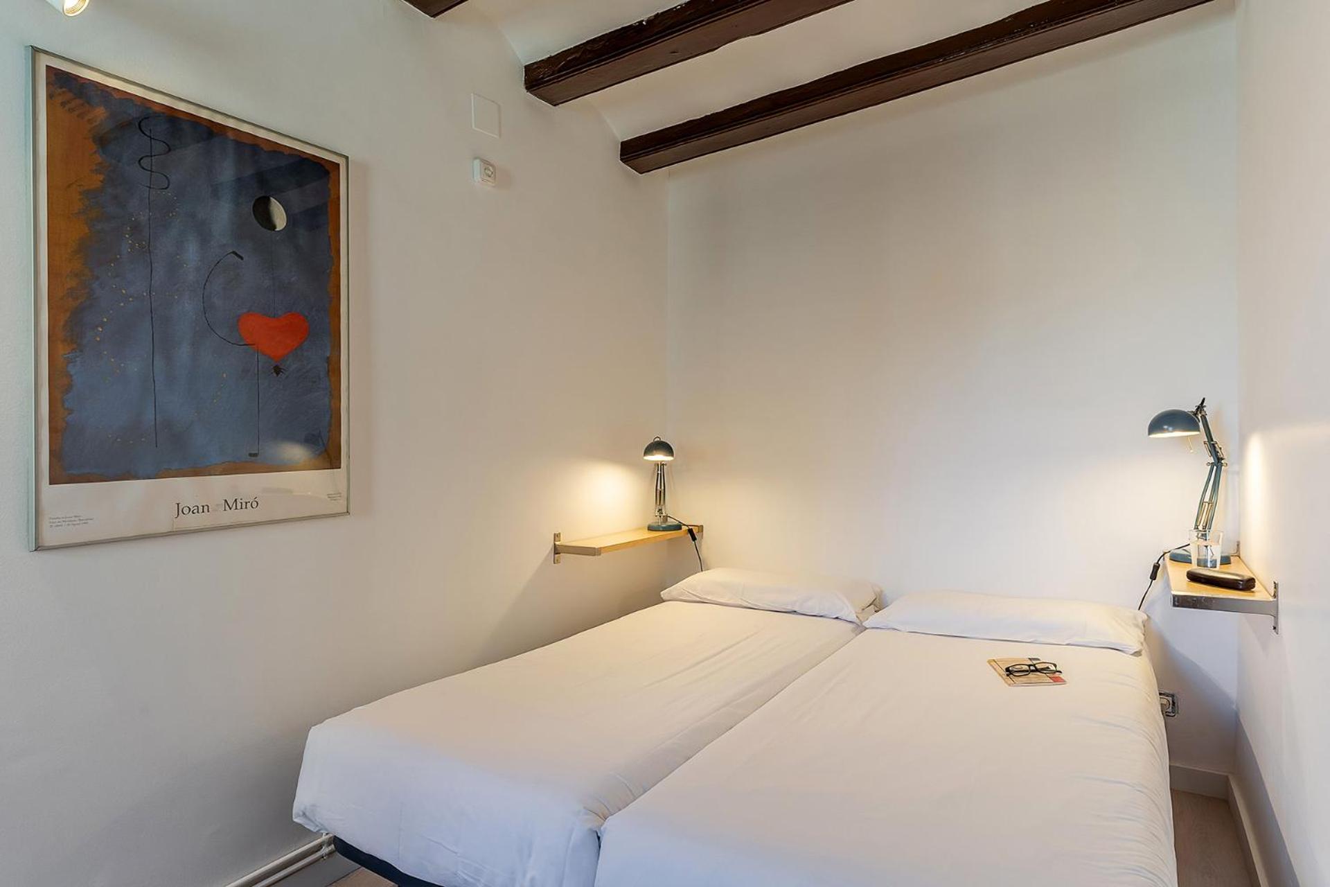 Ab Centric Apartment In Raval Barcelona Bagian luar foto